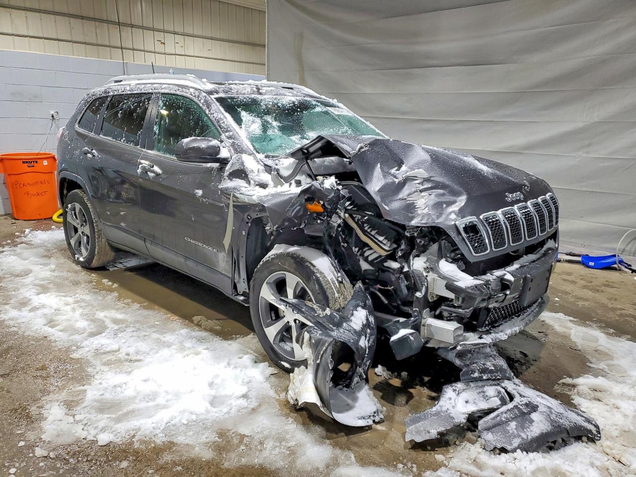 2019 JEEP CHEROKEE LIMITED photo 4