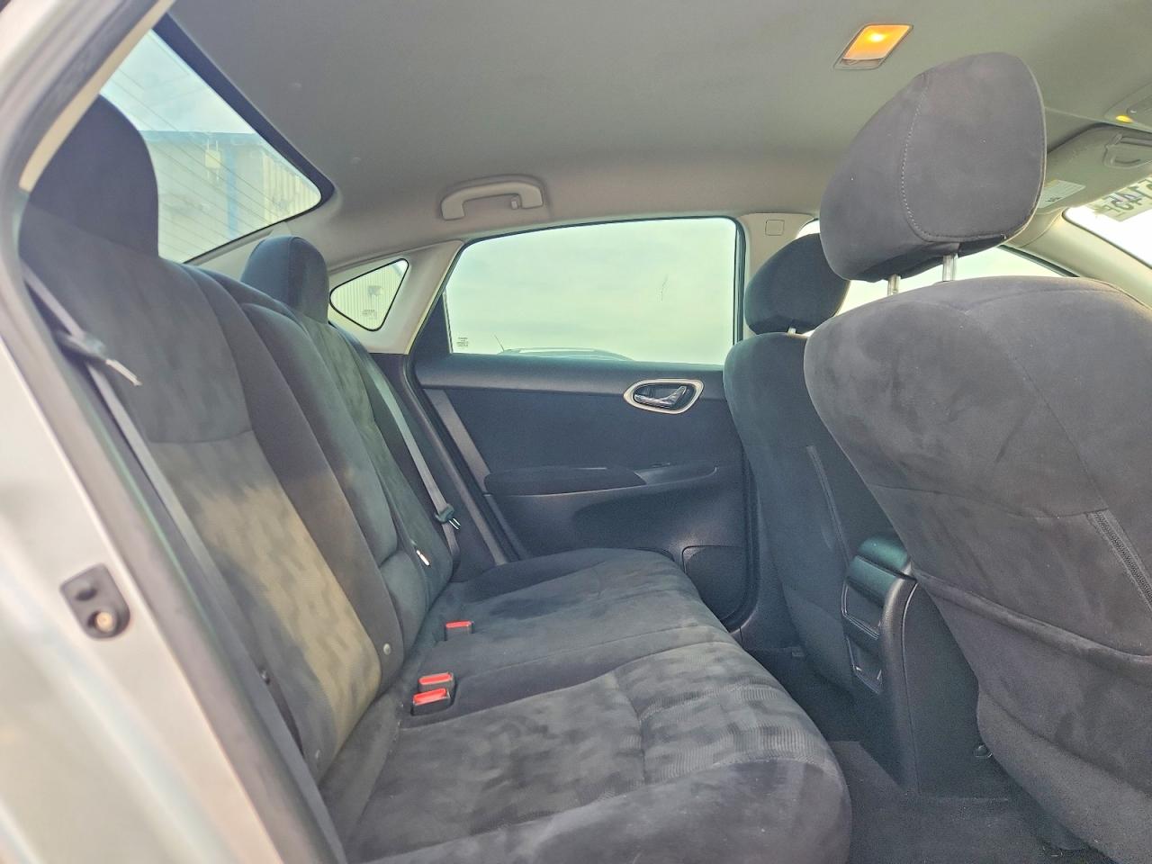 2013 NISSAN SENTRA S photo 10