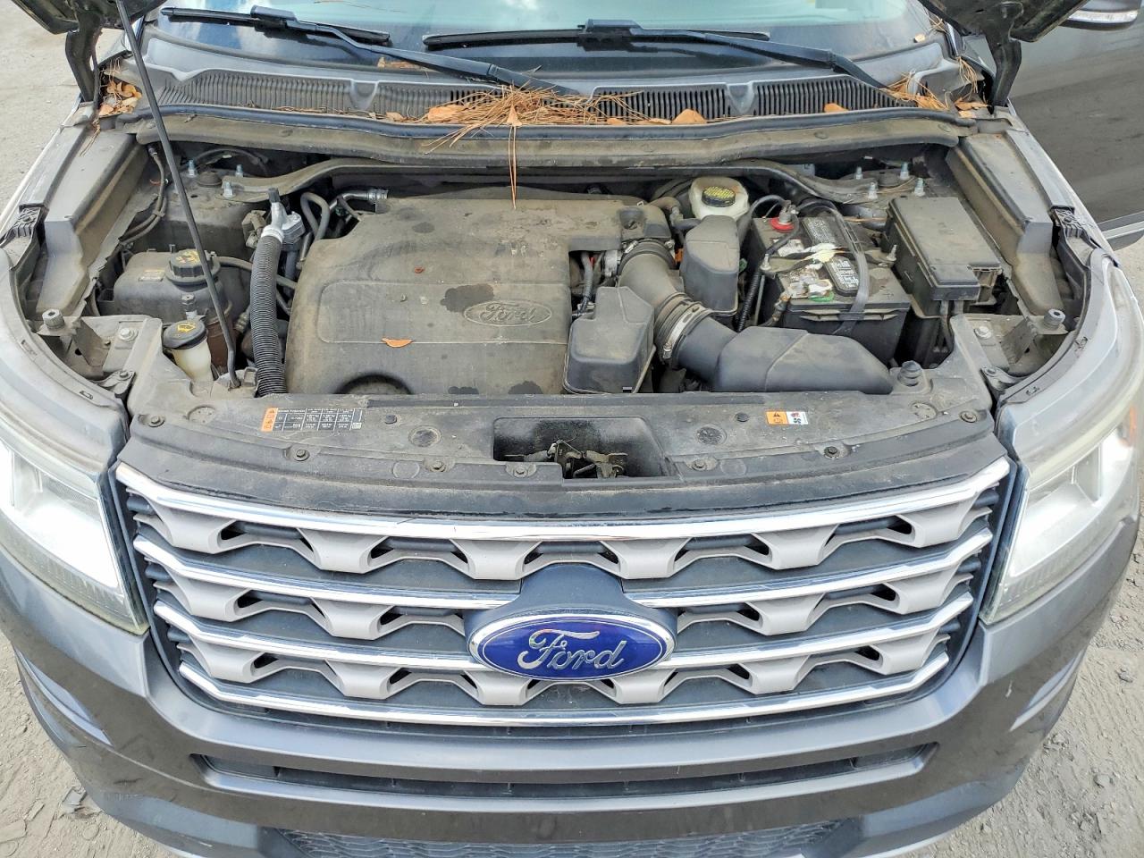 2017 FORD EXPLORER XLT photo 23