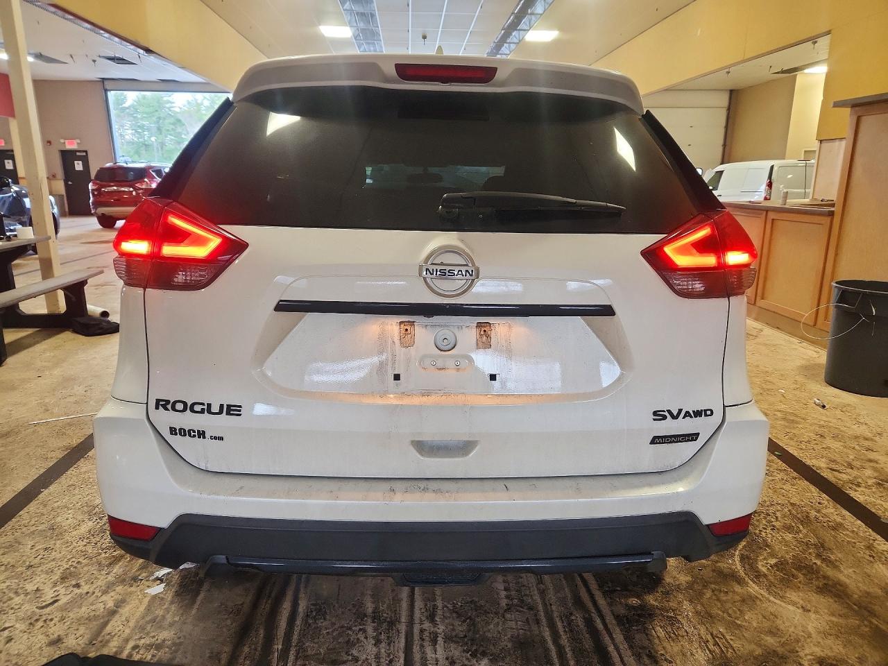 2018 NISSAN ROGUE photo 16