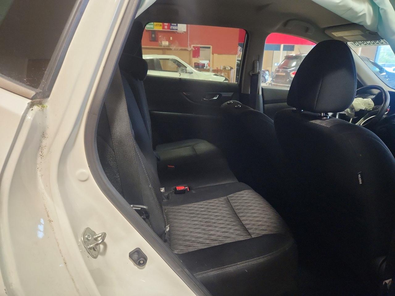 2018 NISSAN ROGUE photo 31