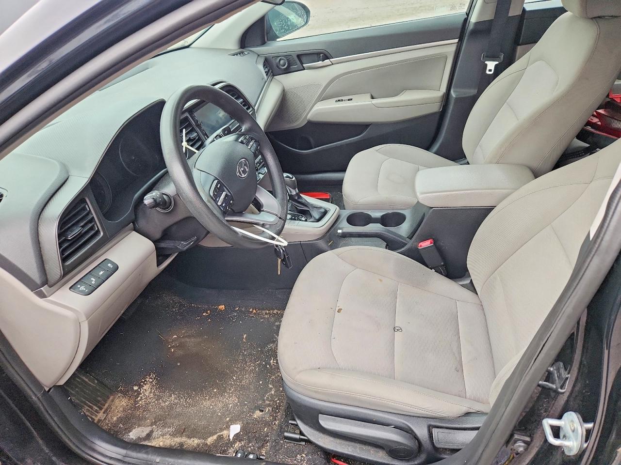 2020 HYUNDAI ELANTRA SEL photo 19