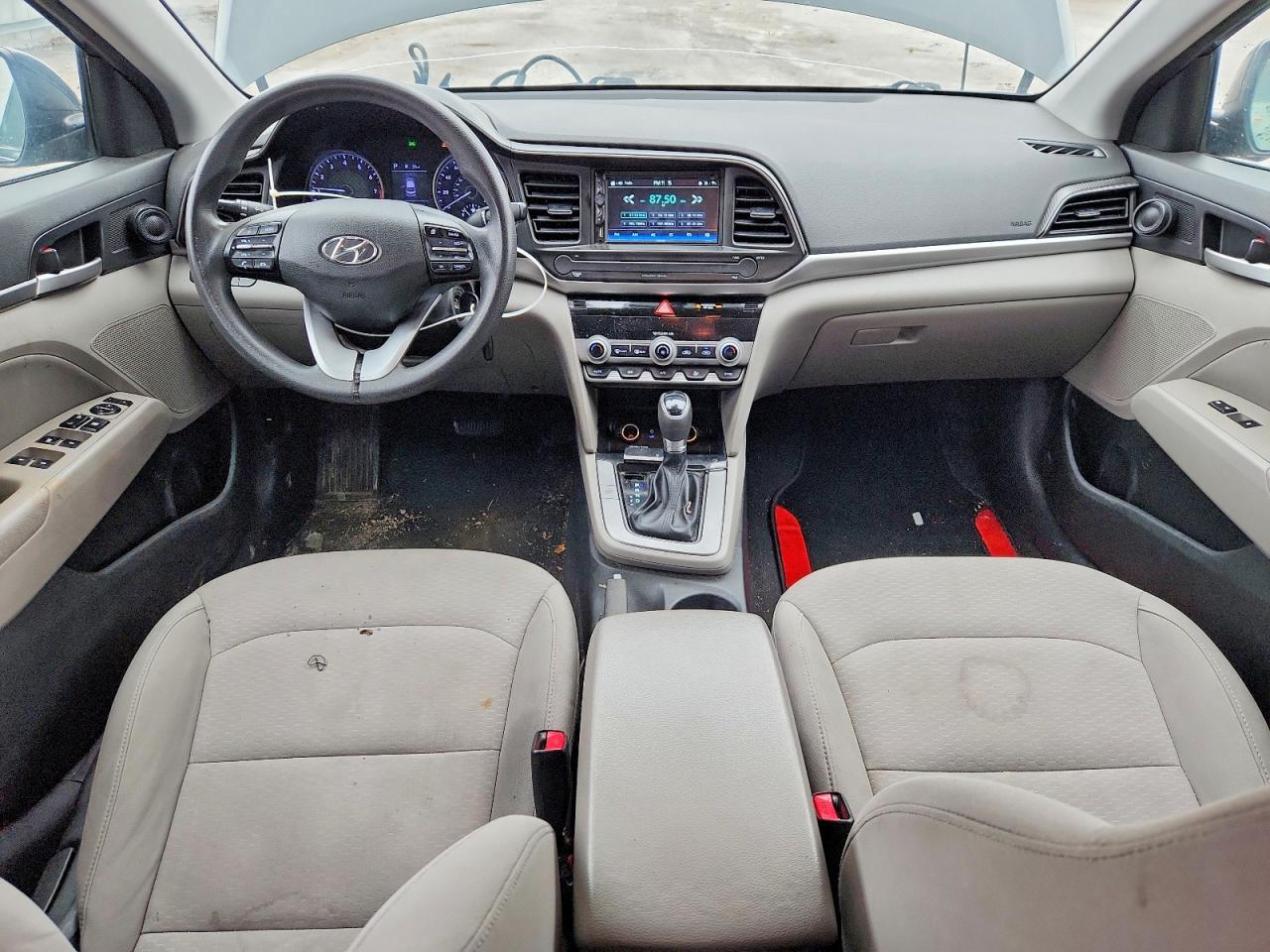 2020 HYUNDAI ELANTRA SEL photo 22