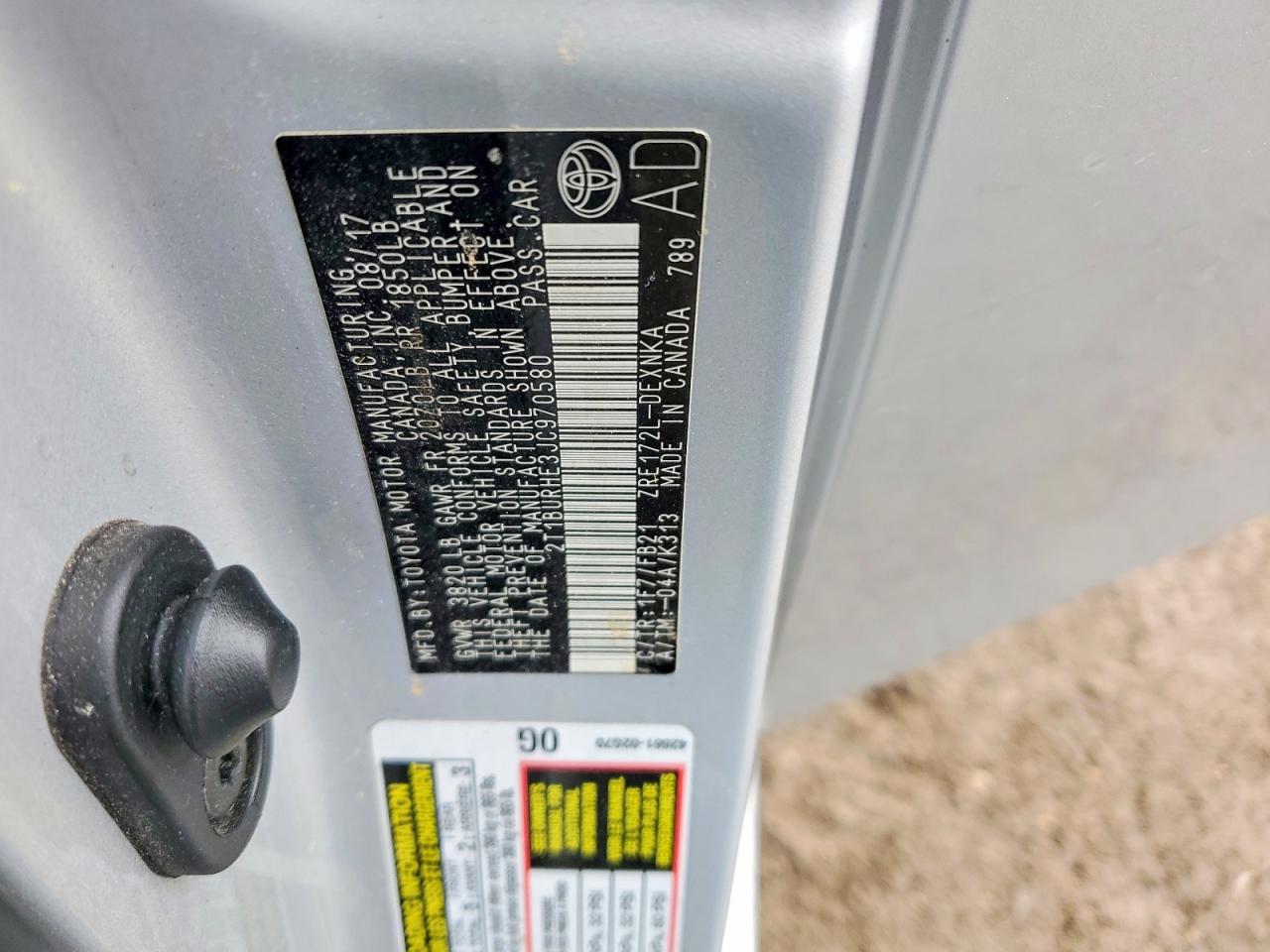 2018 TOYOTA COROLLA LE photo 12