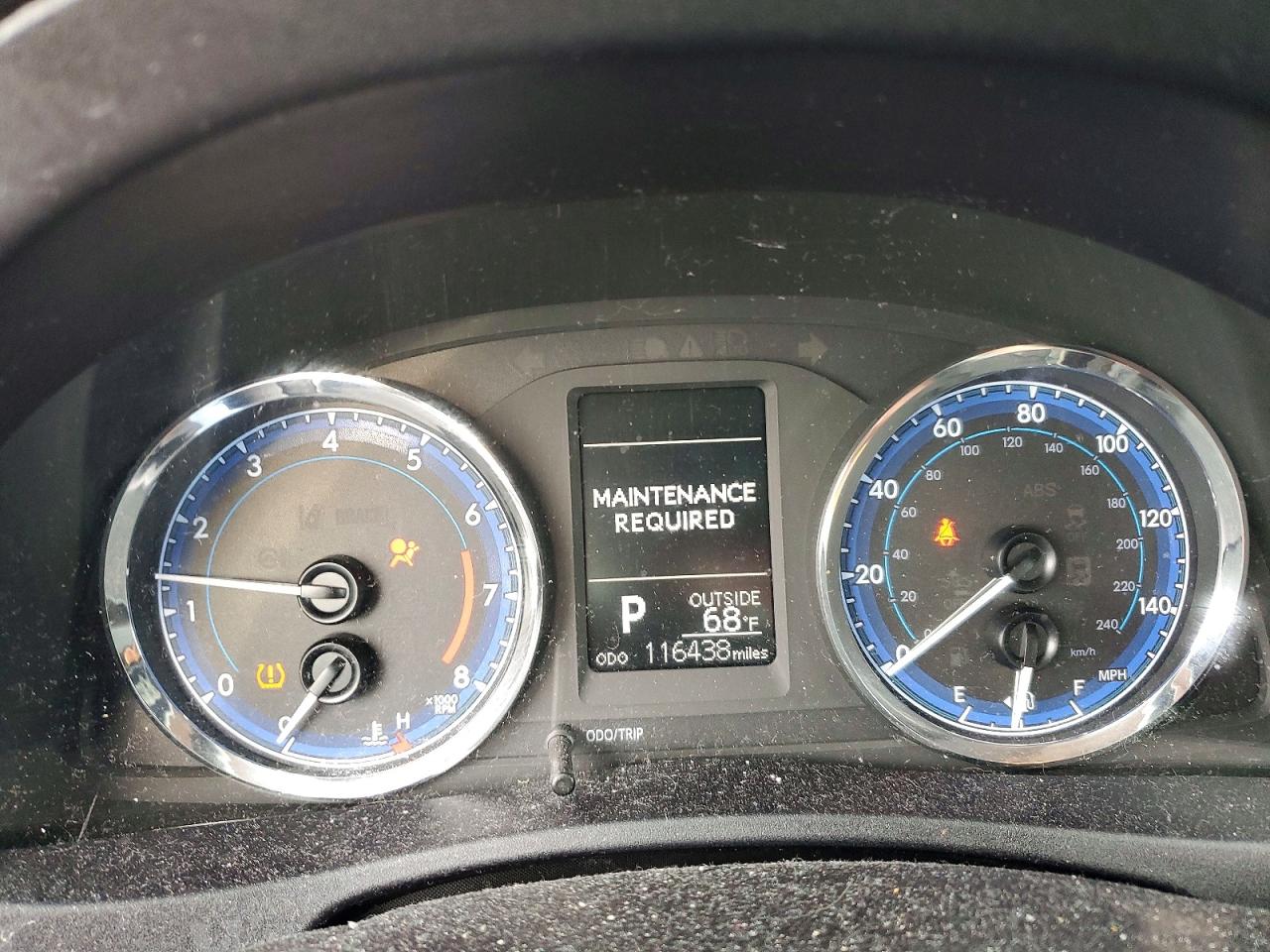 2018 TOYOTA COROLLA LE photo 9