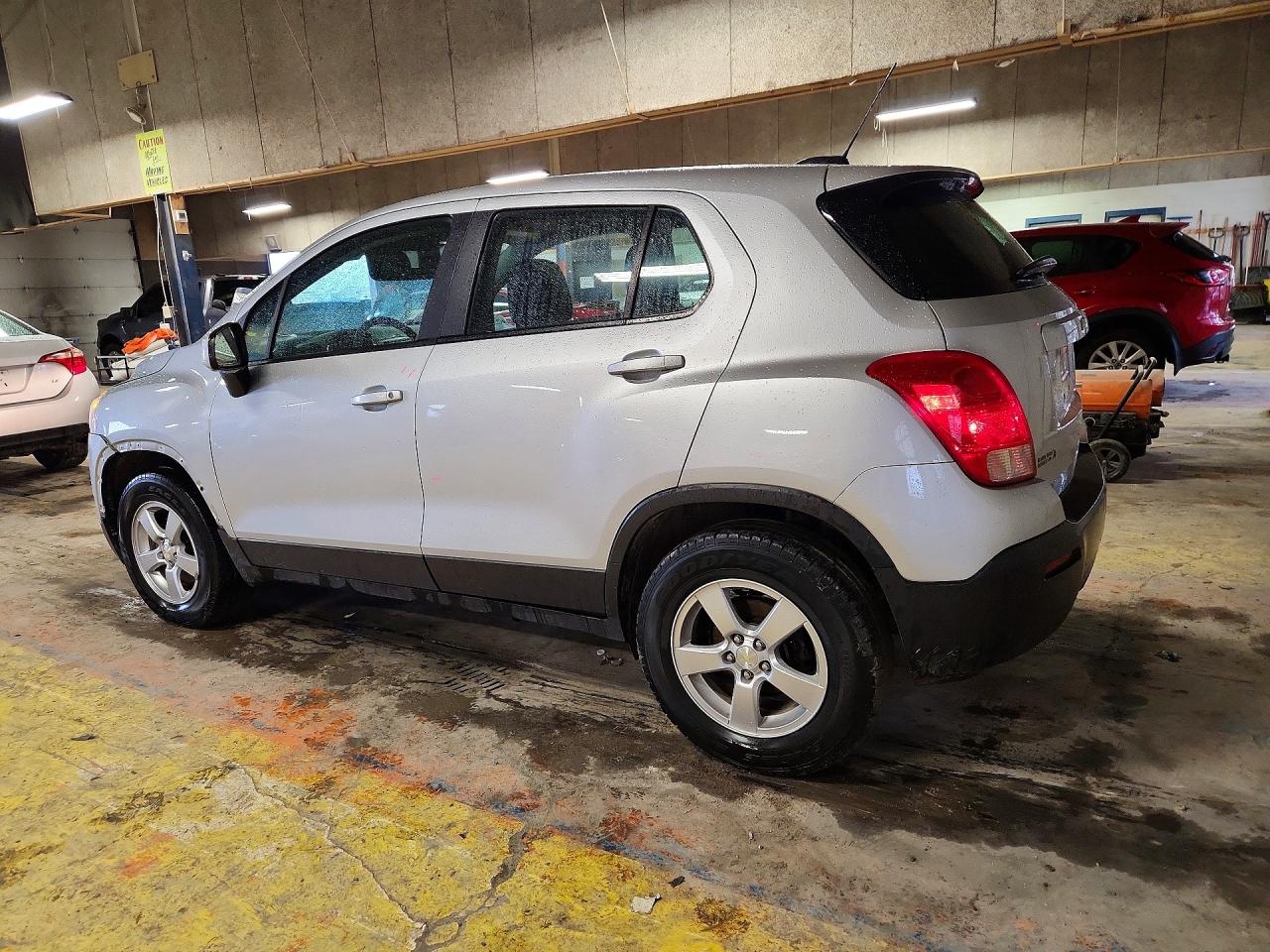2015 CHEVROLET TRAX 1LS photo 4