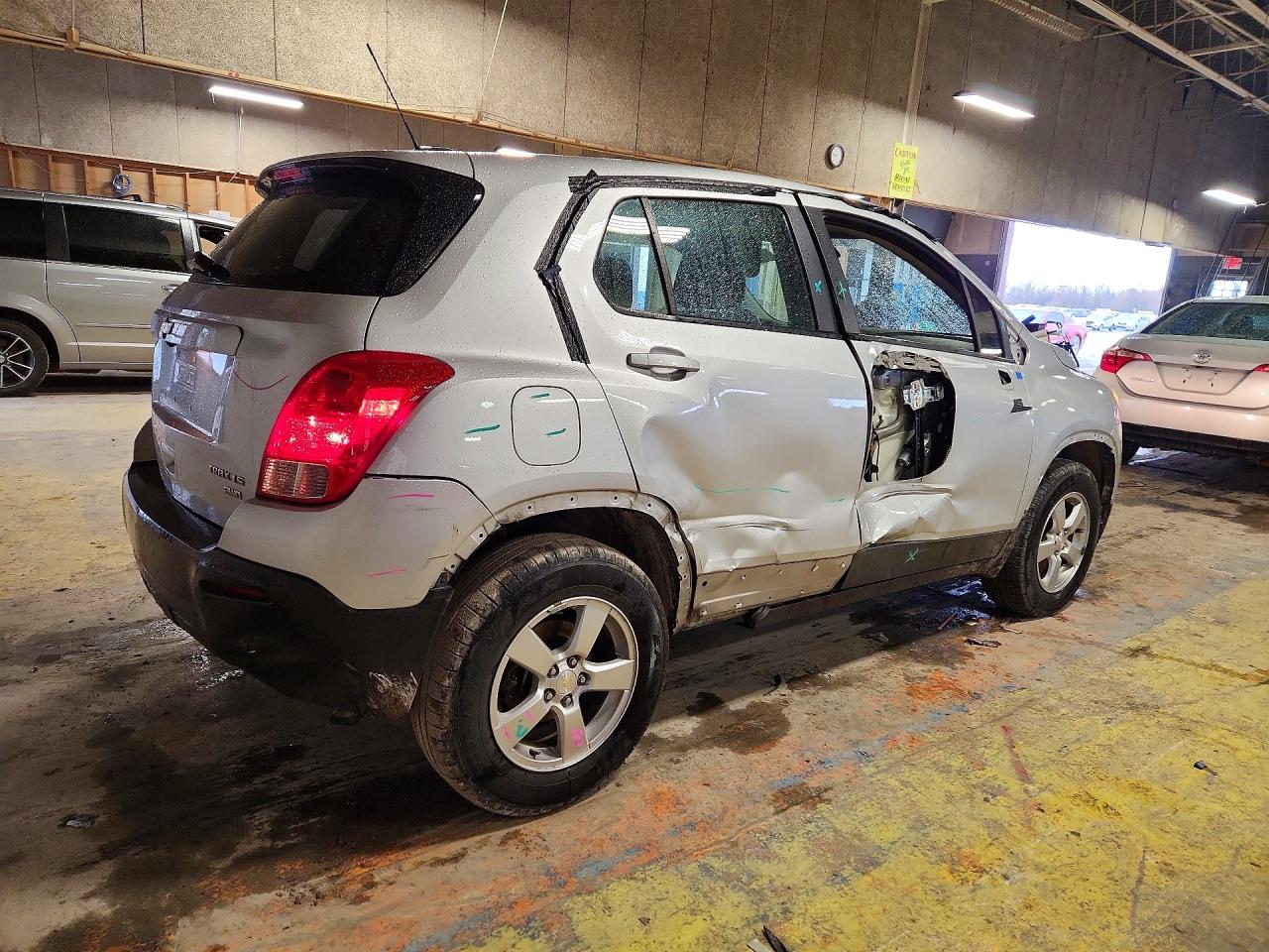 2015 CHEVROLET TRAX 1LS photo 7