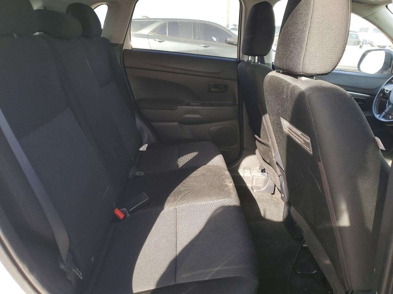 2012 MITSUBISHI OUTLANDER SPORT ES photo 11