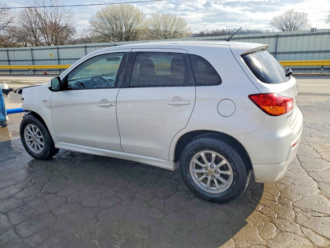 2012 MITSUBISHI OUTLANDER SPORT ES photo 2