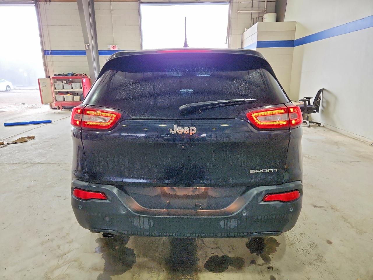 2017 JEEP CHEROKEE SPORT photo 11