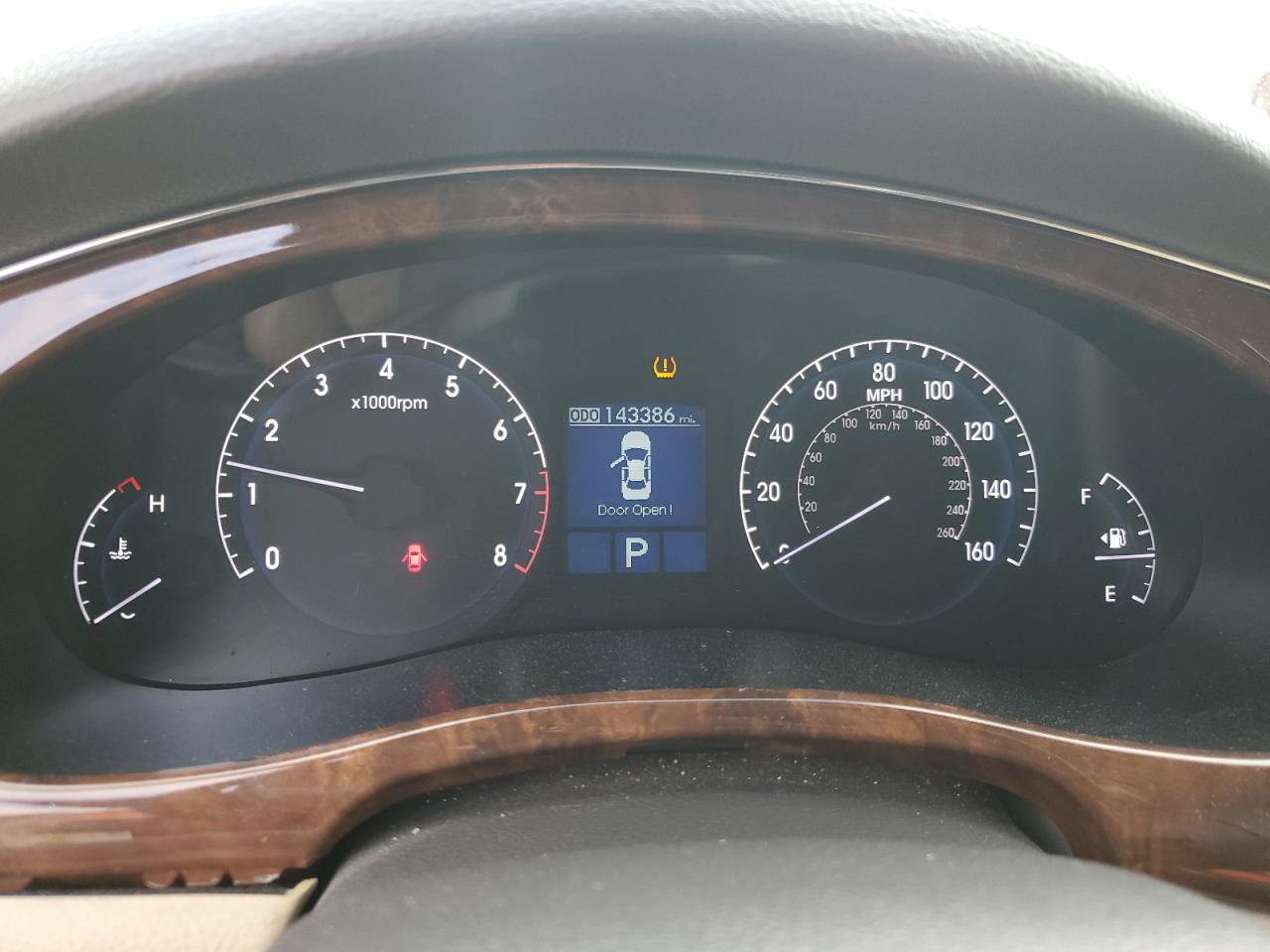 2009 HYUNDAI GENESIS 3.8L photo 9