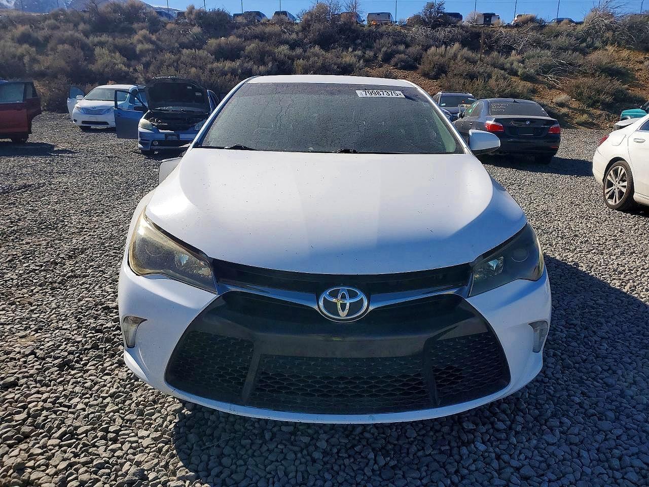 2017 TOYOTA CAMRY SE photo 13