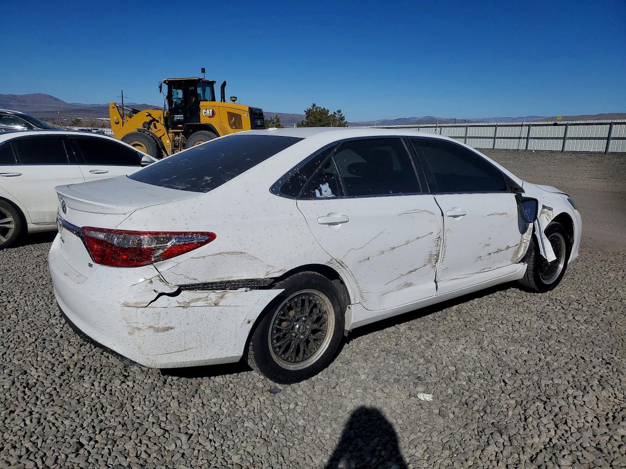 2017 TOYOTA CAMRY SE photo 7