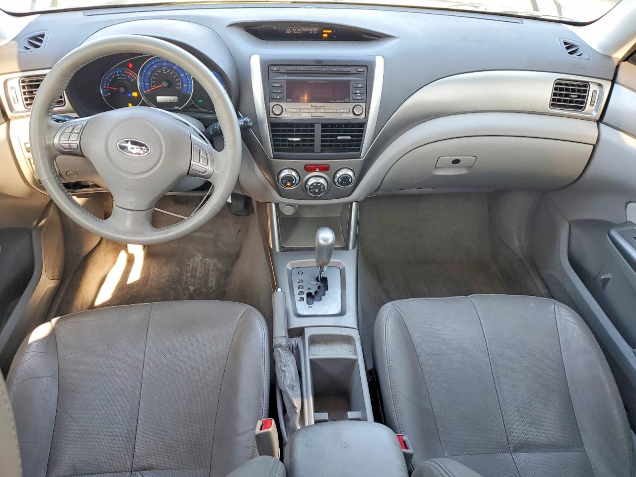 2009 SUBARU FORESTER photo 15