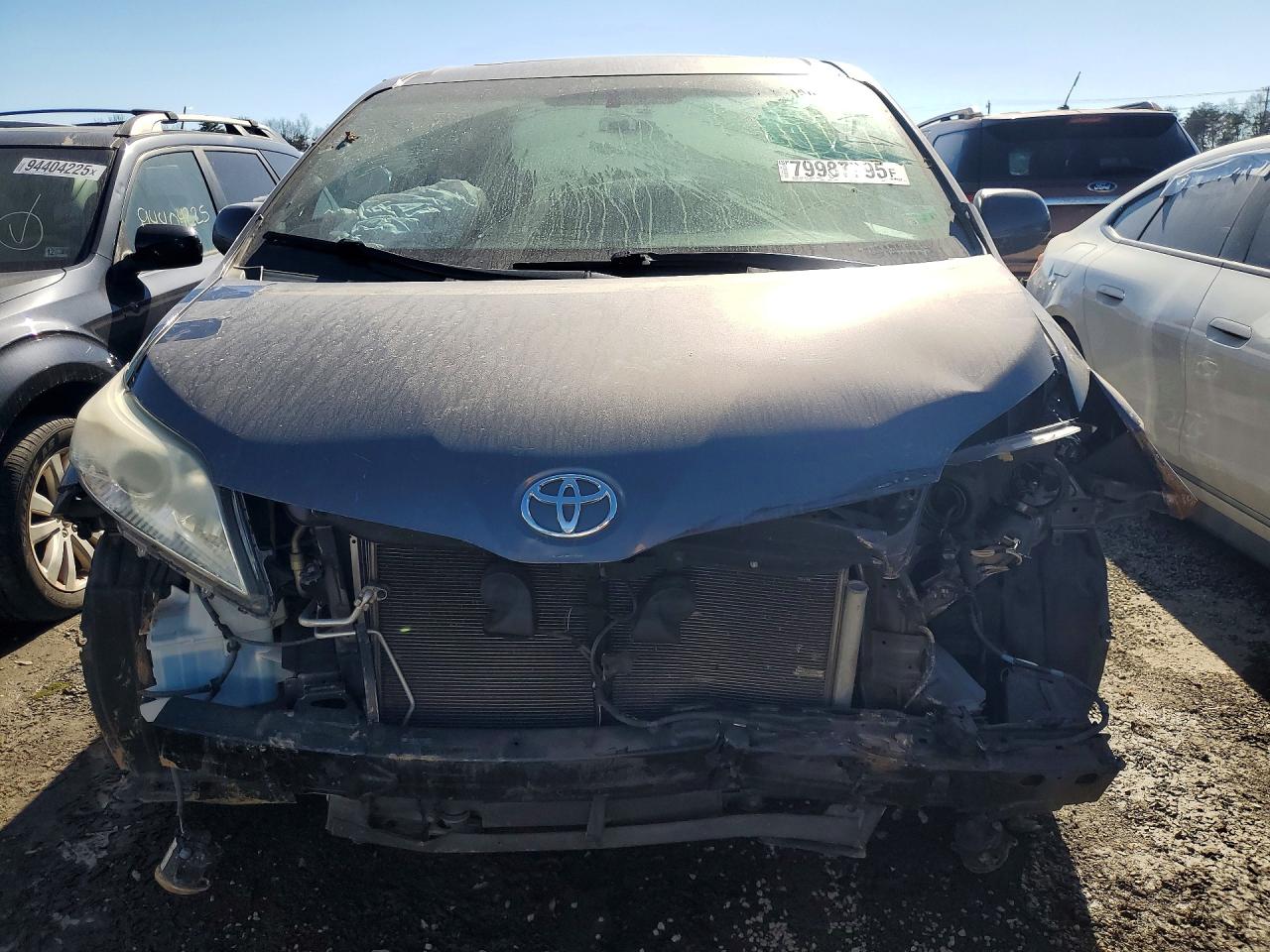 2015 TOYOTA SIENNA XLE PREMIUM 8-PASSENGER photo 13