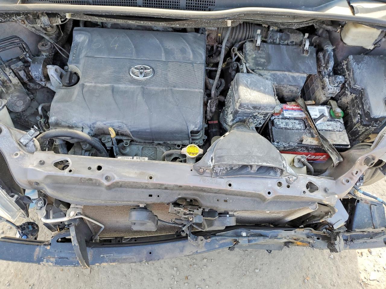 2015 TOYOTA SIENNA XLE PREMIUM 8-PASSENGER photo 34