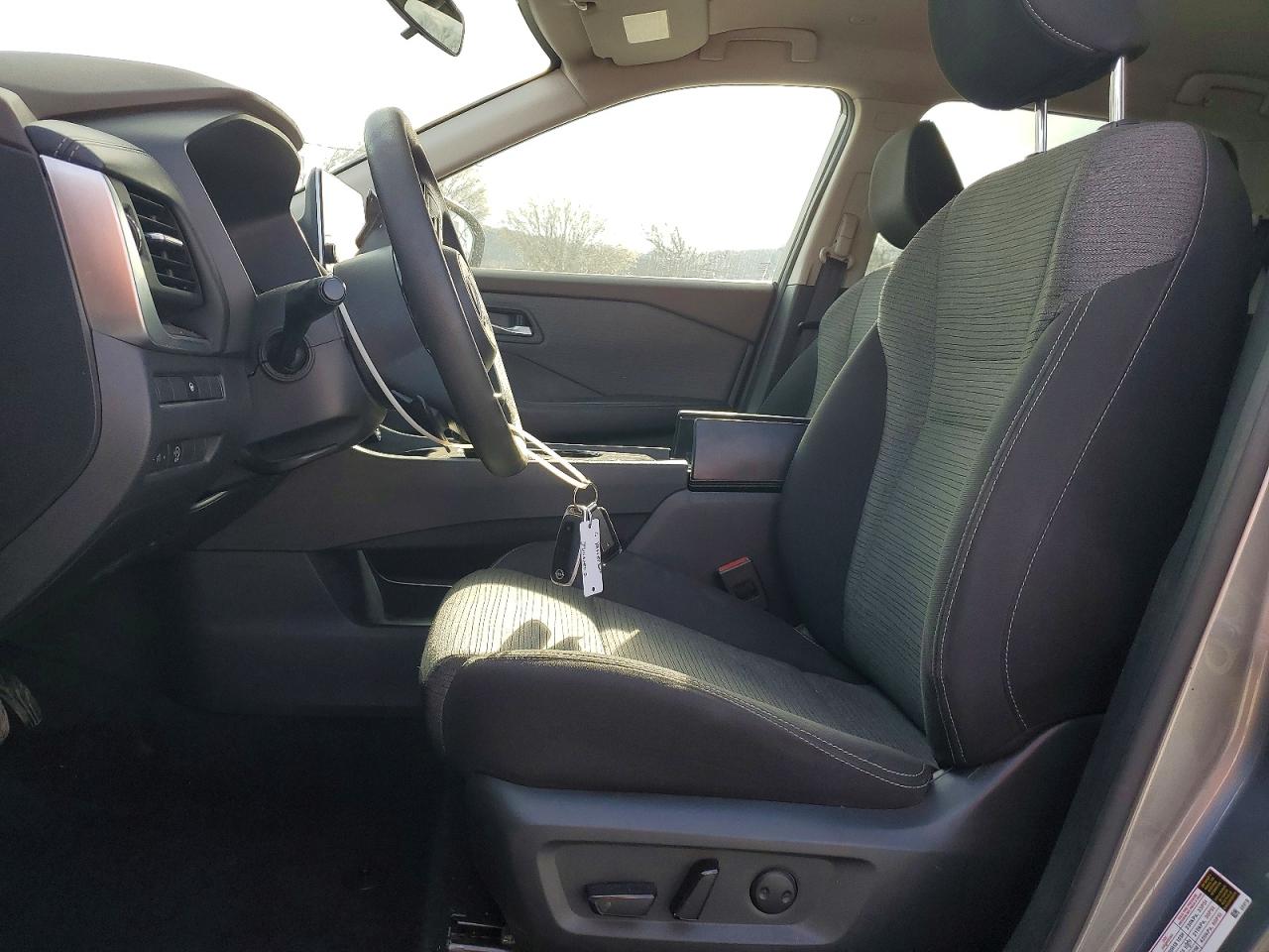 2023 NISSAN ROGUE SV photo 7