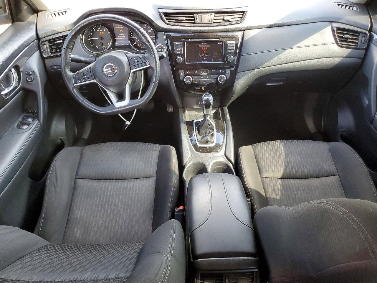 2019 NISSAN ROGUE SV photo 15