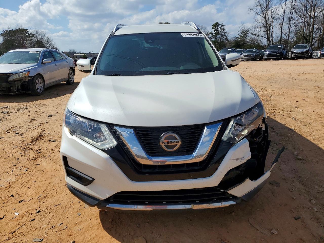2019 NISSAN ROGUE SV photo 9