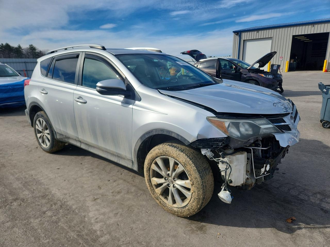 2013 TOYOTA RAV4 LIMITED photo 4