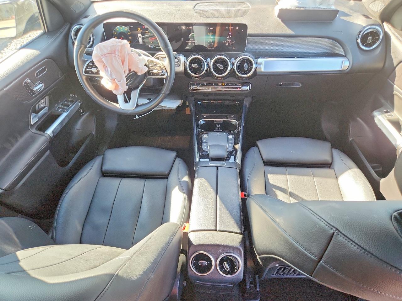 2021 MERCEDES-BENZ GLB 250 4MATIC photo 15