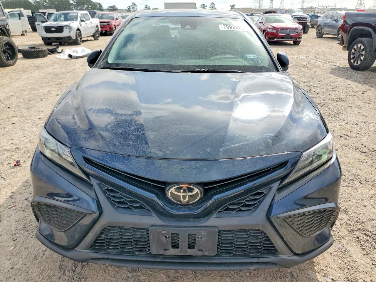 2021 TOYOTA CAMRY SE photo 5