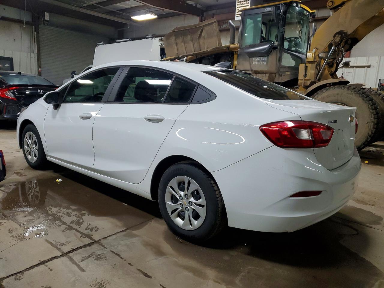 2019 CHEVROLET CRUZE LS photo 2