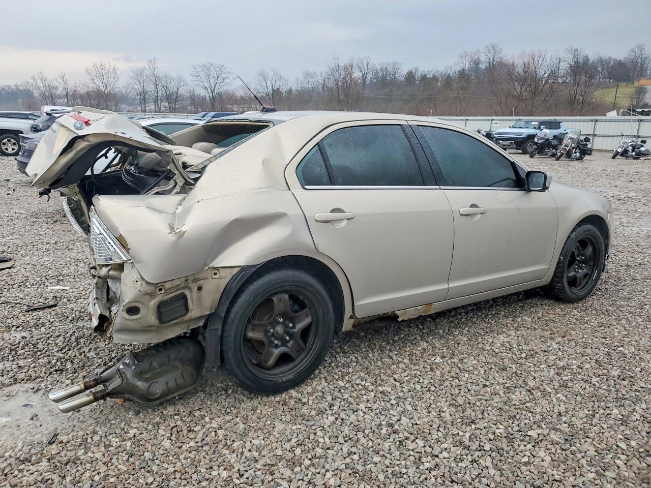 2010 FORD FUSION SE photo 3