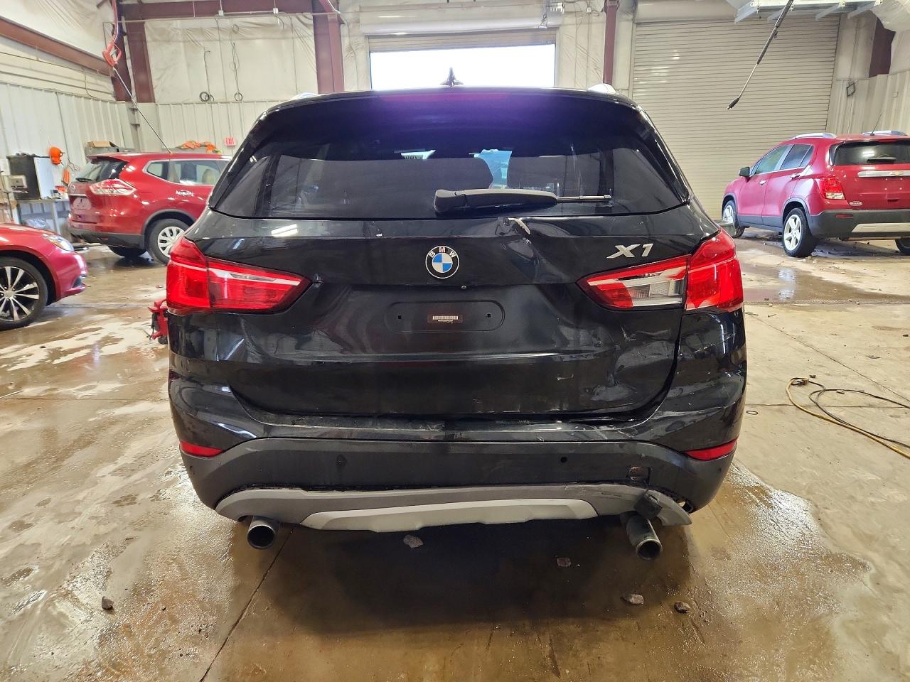 2016 BMW X1 XDRIVE28I photo 11