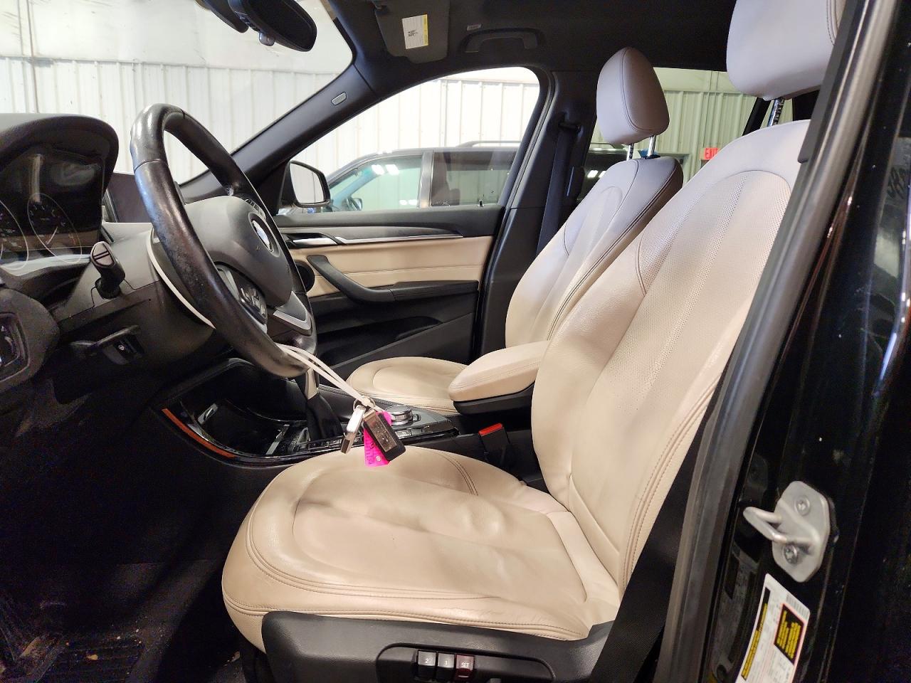 2016 BMW X1 XDRIVE28I photo 13