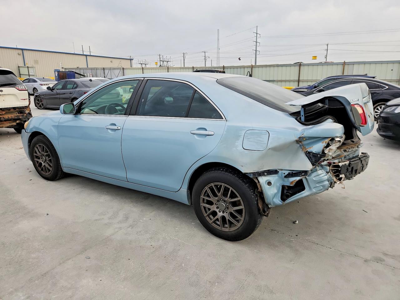 2007 TOYOTA CAMRY LE photo 3