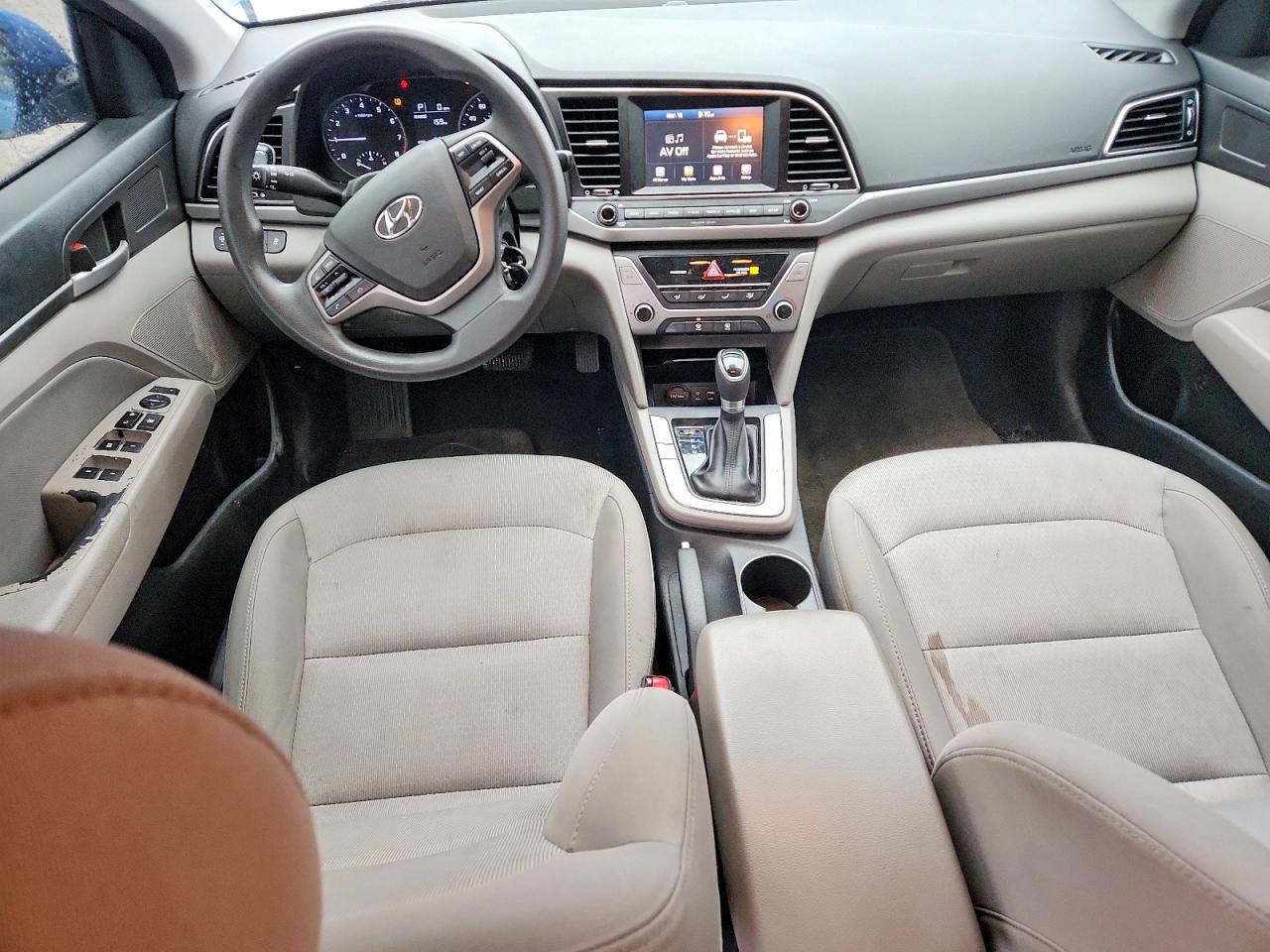 2017 HYUNDAI ELANTRA SE photo 8
