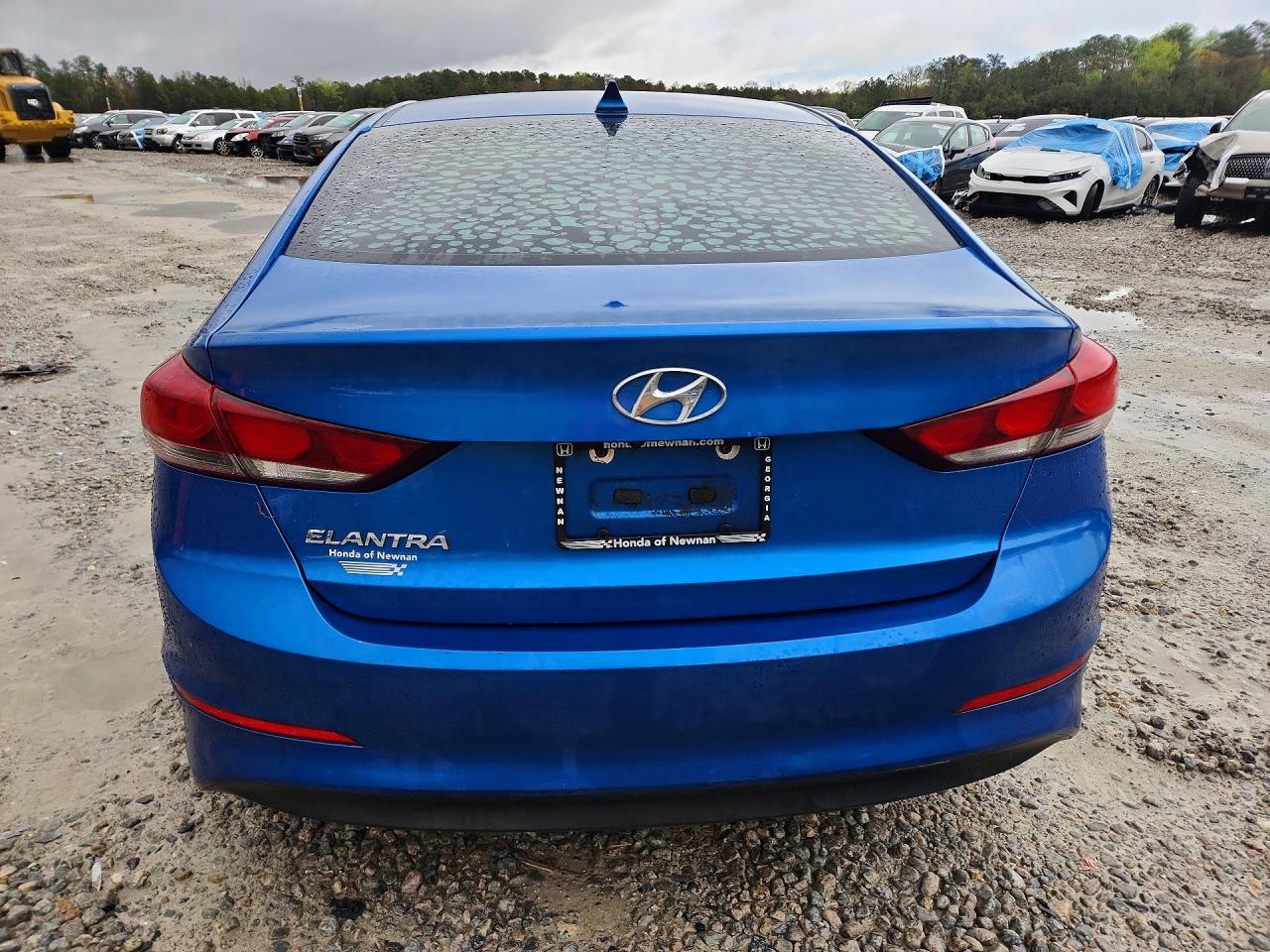2017 HYUNDAI ELANTRA SE photo 6