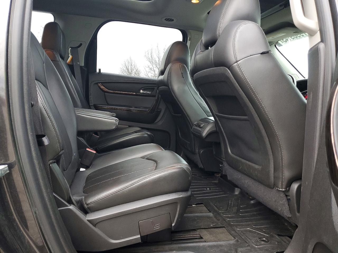 2015 GMC ACADIA DENALI photo 11
