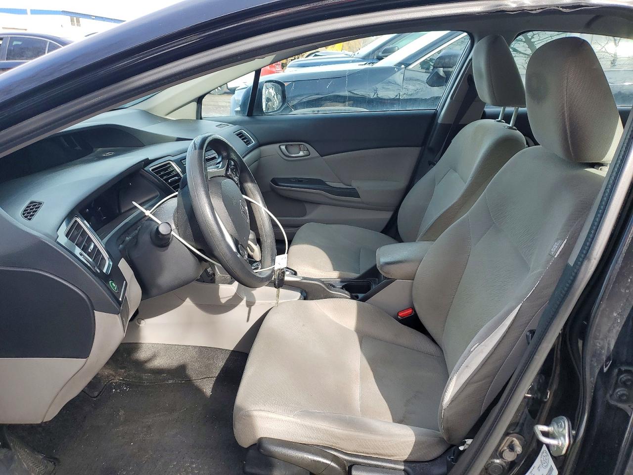 2013 HONDA CIVIC LX photo 7