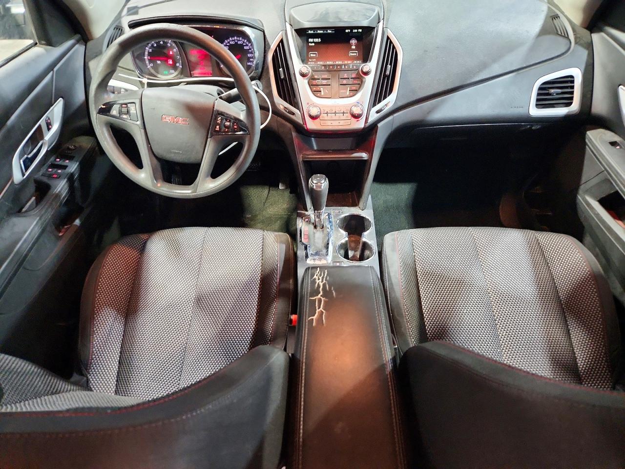 2017 GMC TERRAIN SLE photo 8