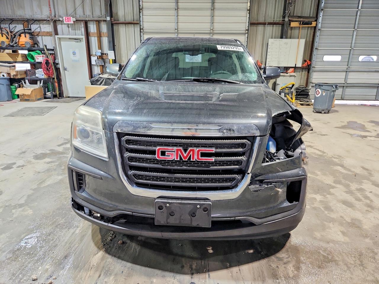 2017 GMC TERRAIN SLE photo 5