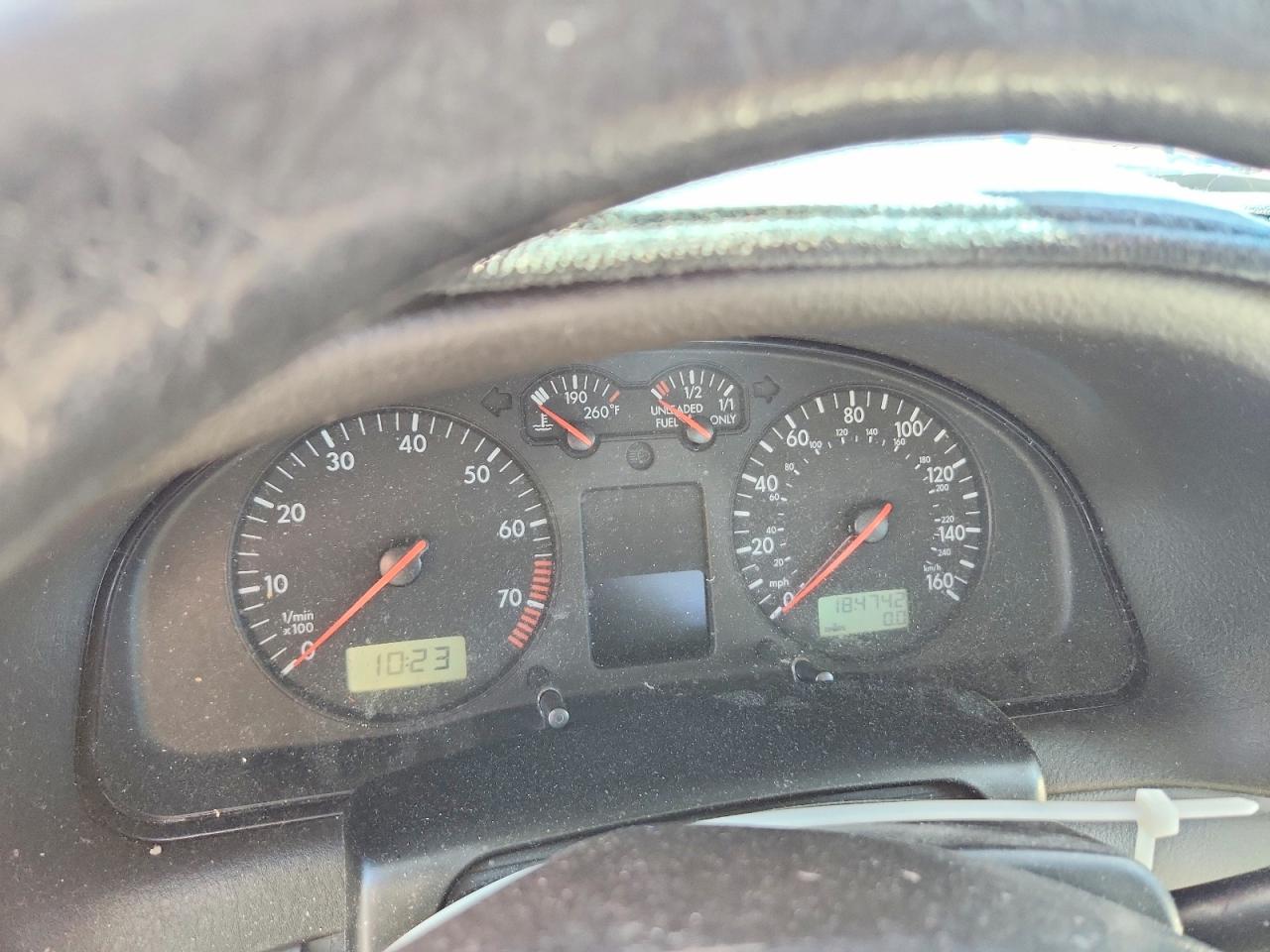 2000 VOLKSWAGEN PASSAT GLS photo 9