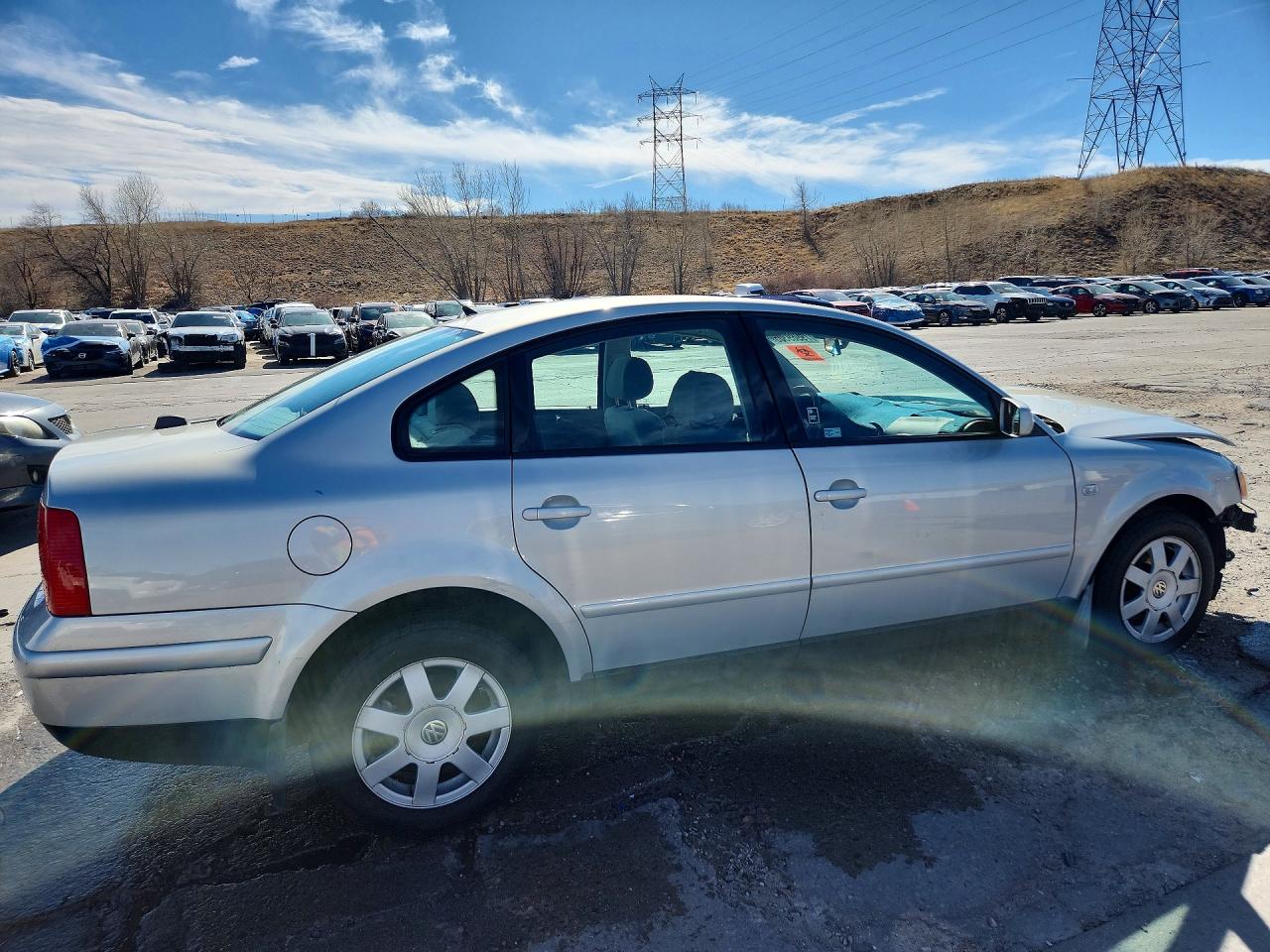 2000 VOLKSWAGEN PASSAT GLS photo 3