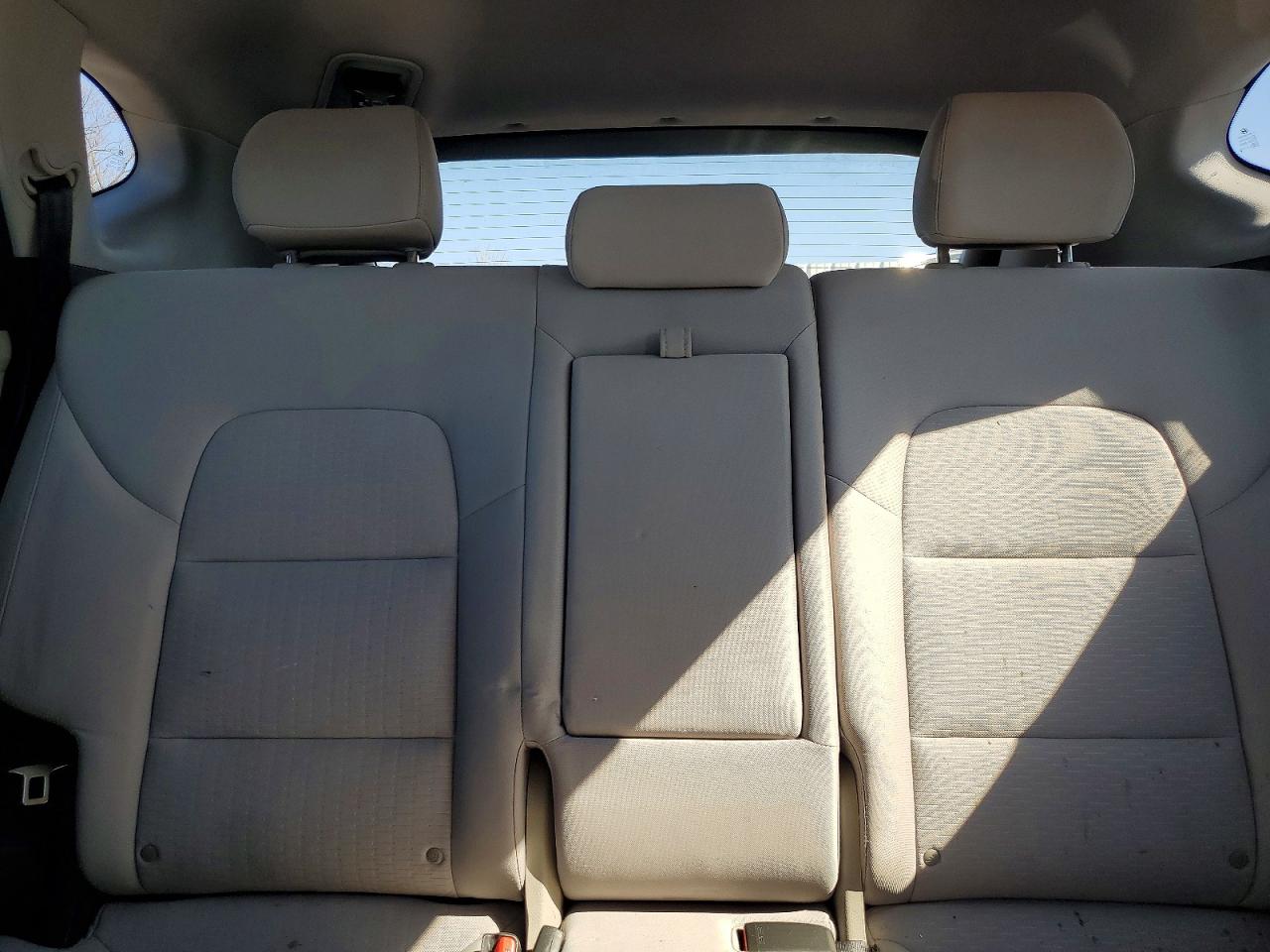 2019 HYUNDAI TUCSON VALUE photo 19