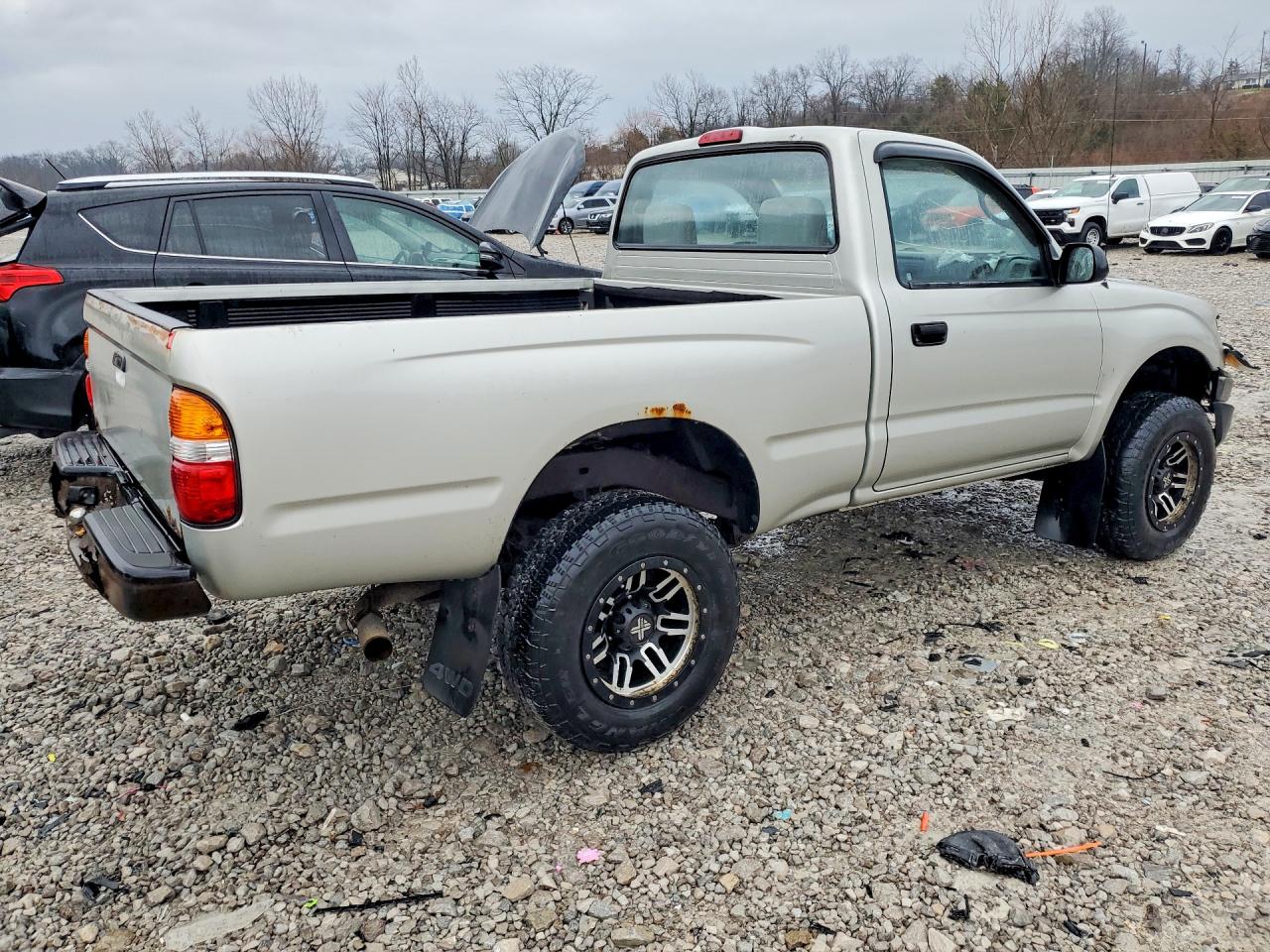 2001 TOYOTA TACOMA BASE photo 5