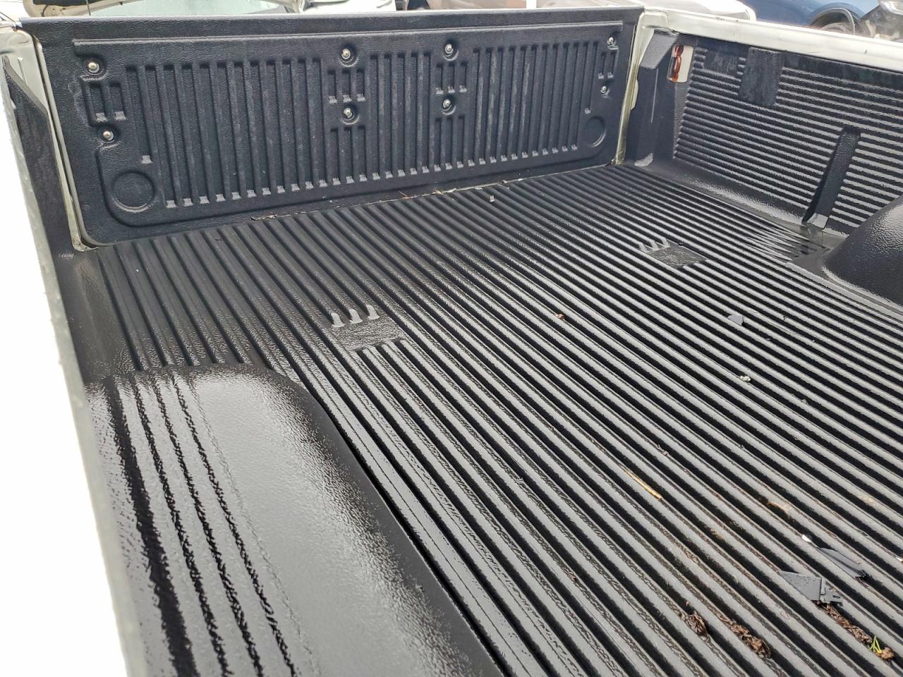 2001 TOYOTA TACOMA BASE photo 19