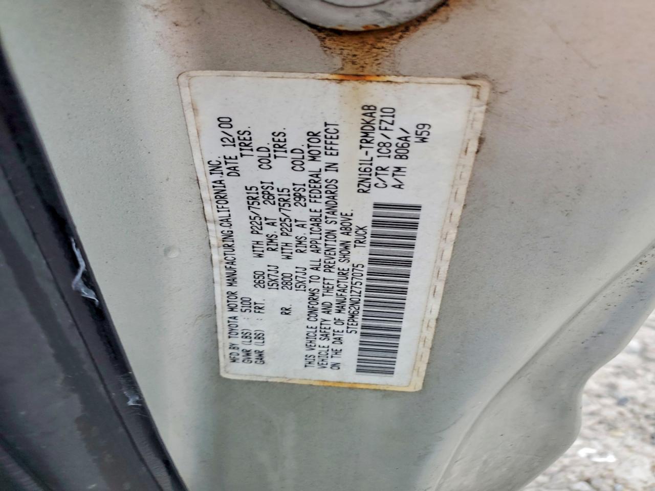 2001 TOYOTA TACOMA BASE photo 23