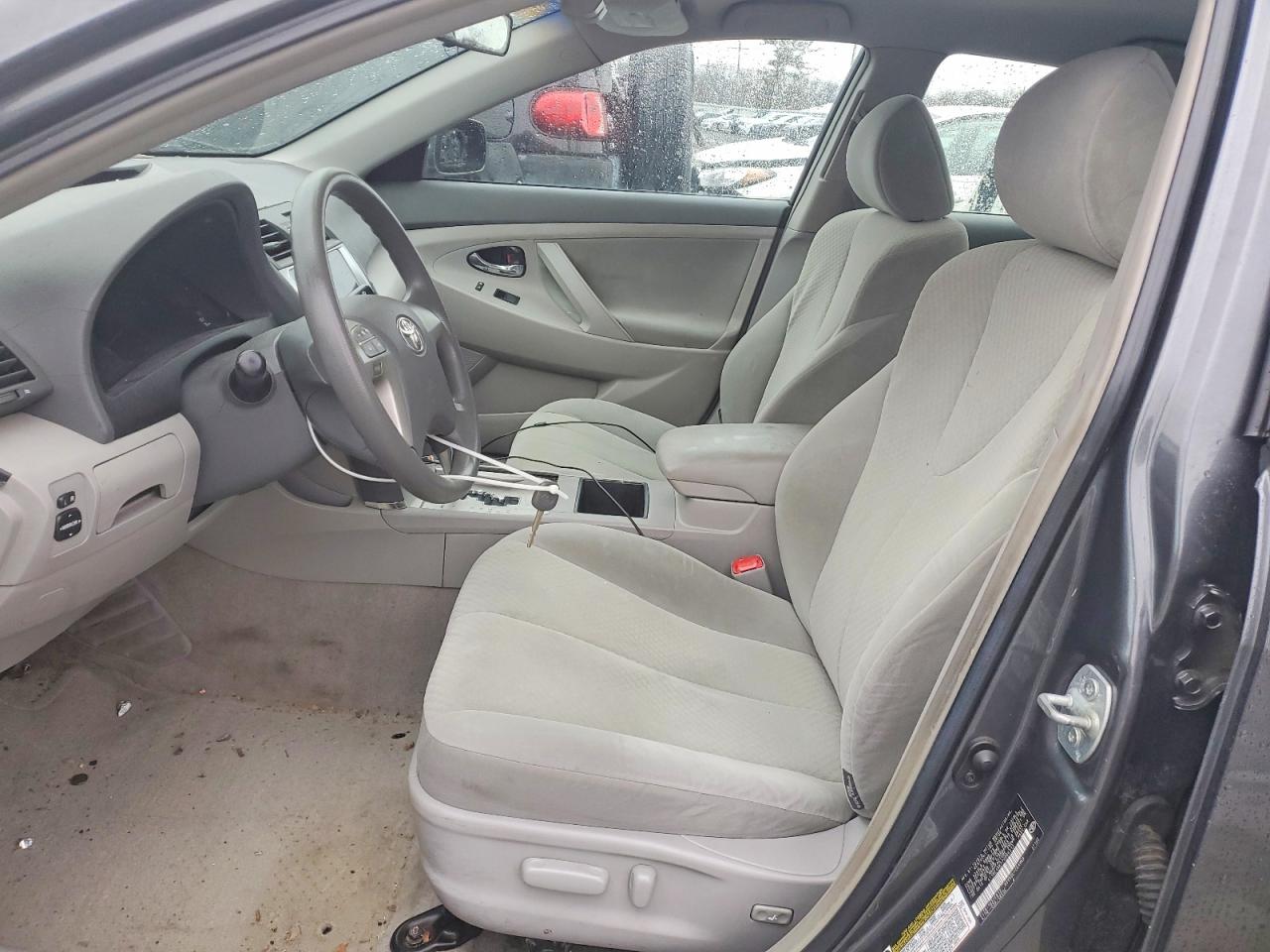 2007 TOYOTA CAMRY LE photo 7