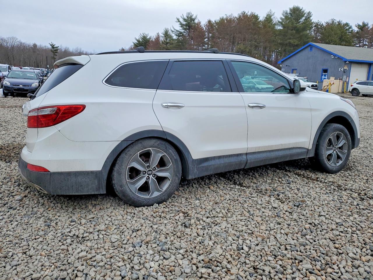 2016 HYUNDAI SANTA FE SE photo 3