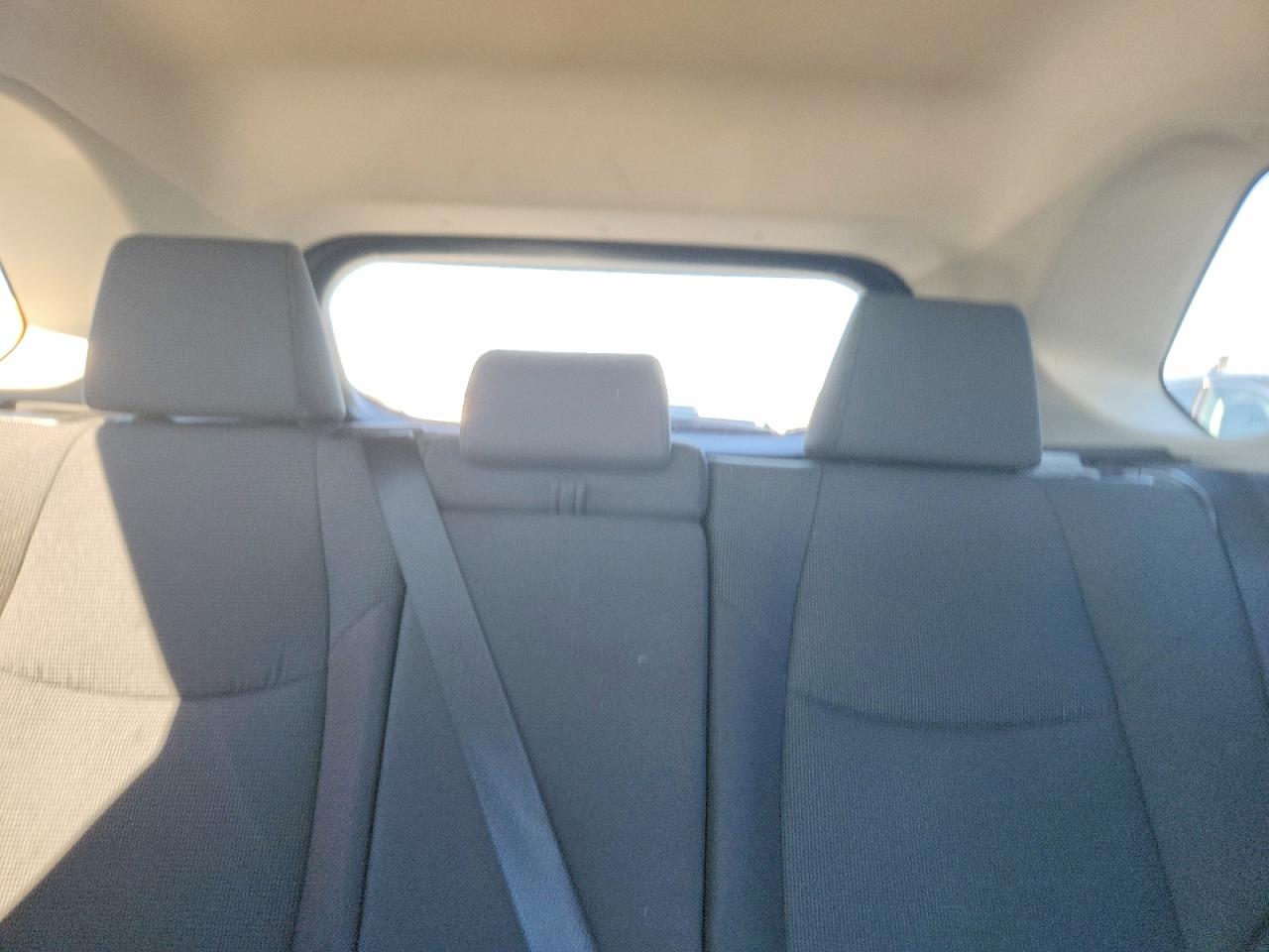 2022 TOYOTA RAV4 LE photo 19