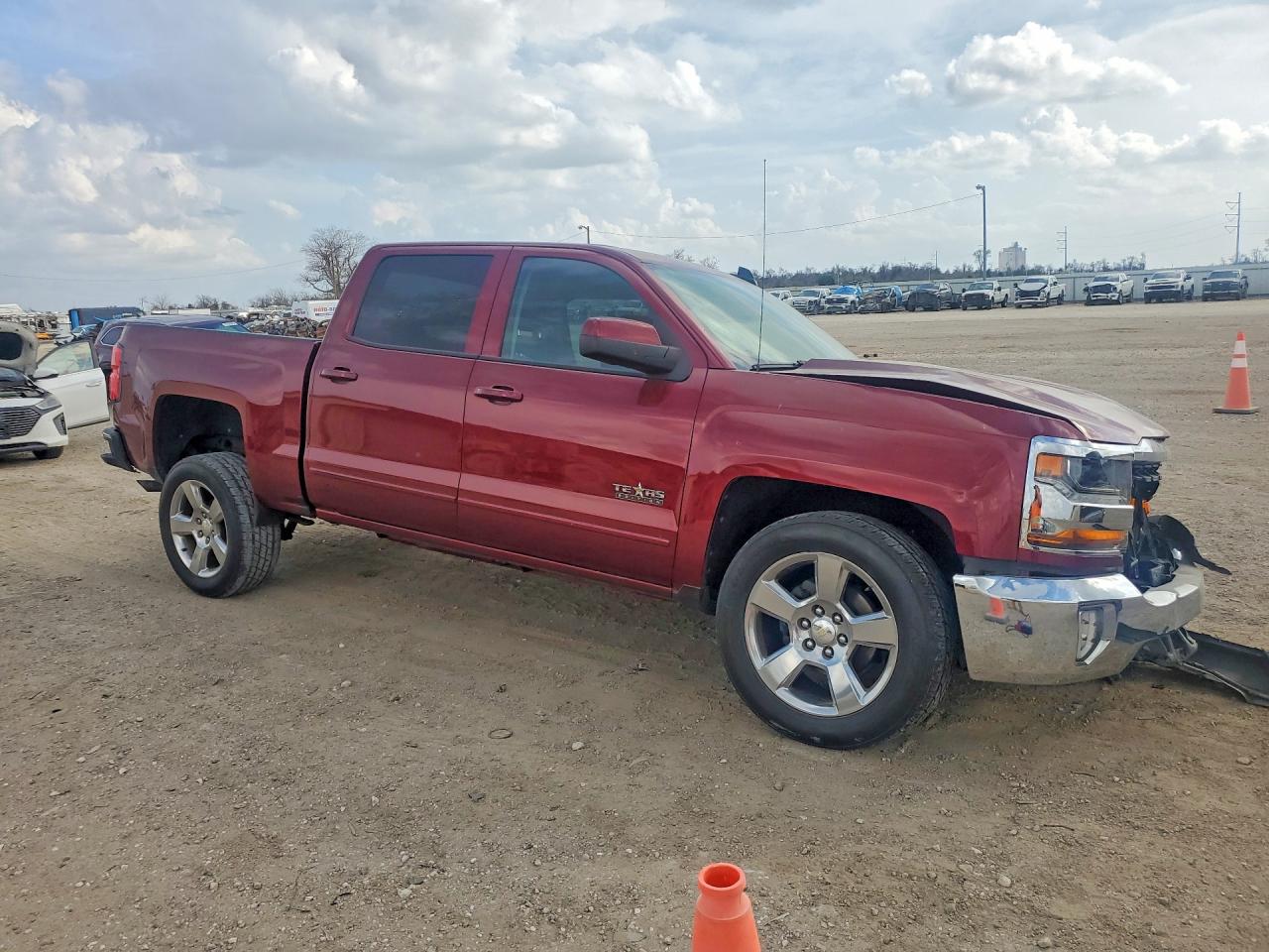 2017 CHEVROLET SILVERADO C1500 LT photo 7