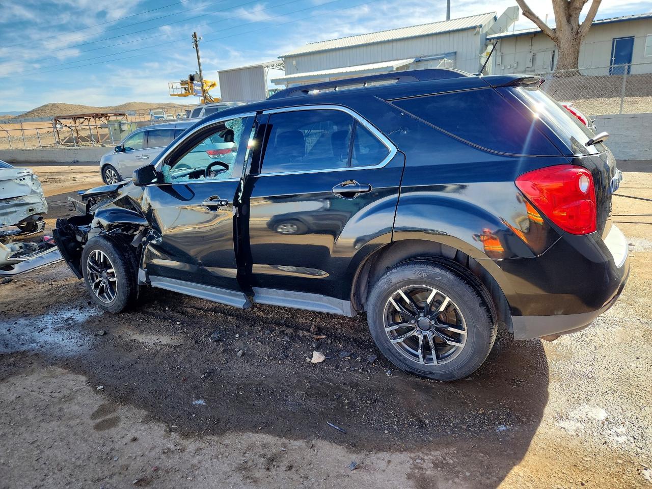 2015 CHEVROLET EQUINOX LT photo 3