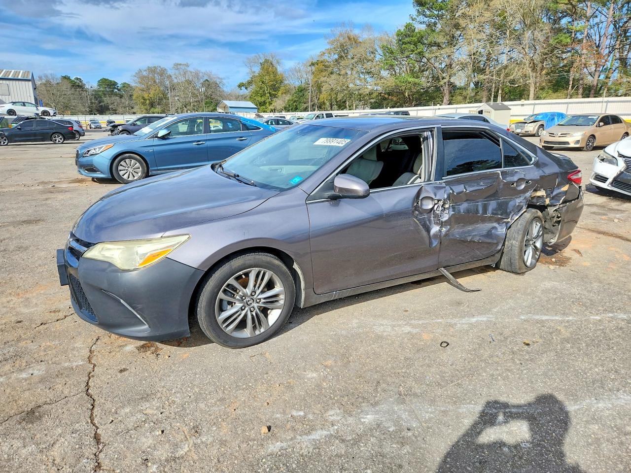 2016 TOYOTA CAMRY