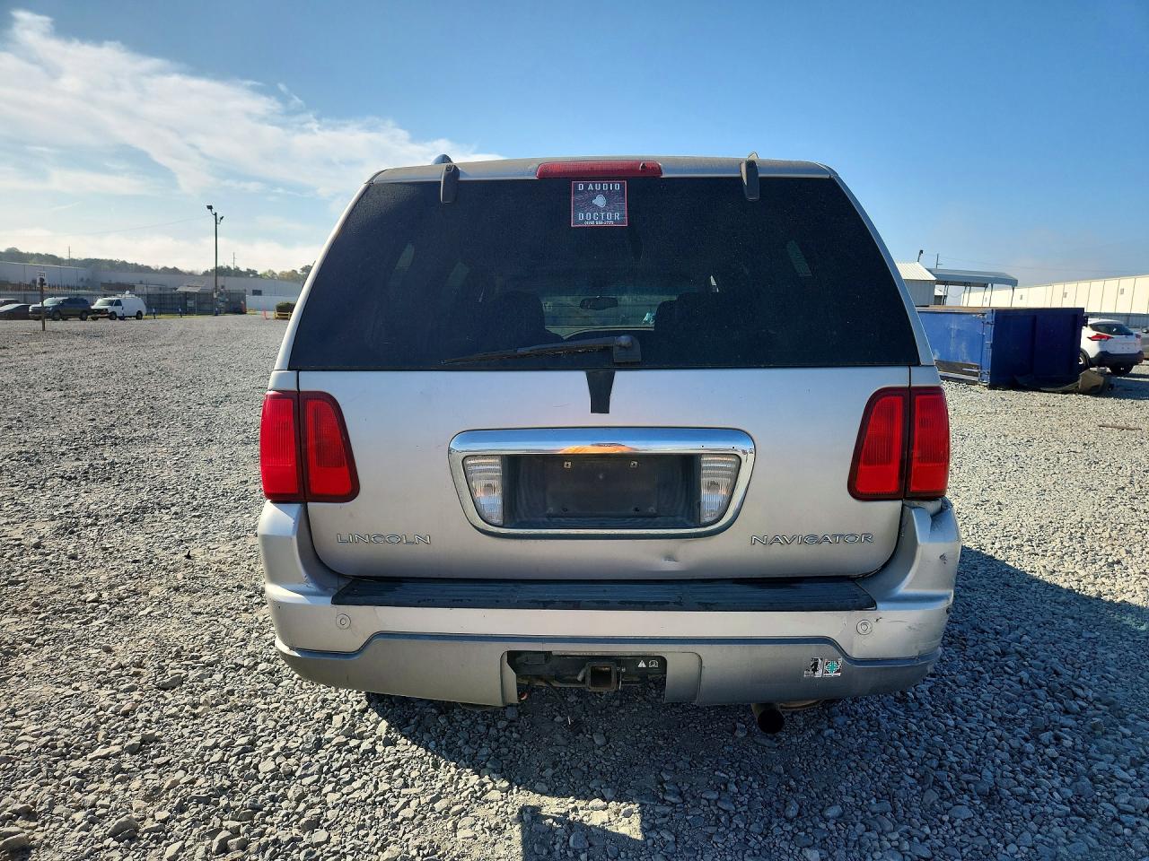 2003 LINCOLN NAVIGATOR photo 11